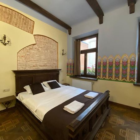 Апартаменти Королівські На Вулиці Лесі Українки 19 Lviv Dış mekan fotoğraf