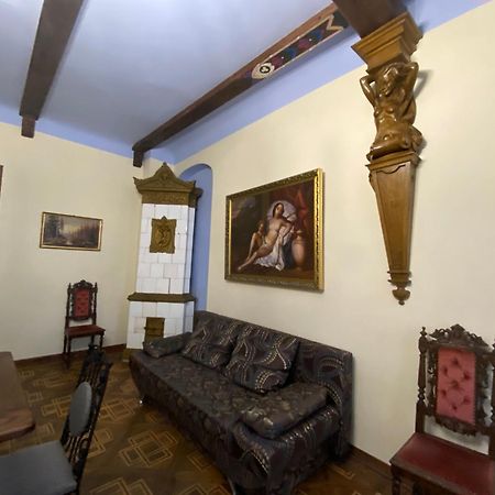 Апартаменти Королівські На Вулиці Лесі Українки 19 Lviv Dış mekan fotoğraf