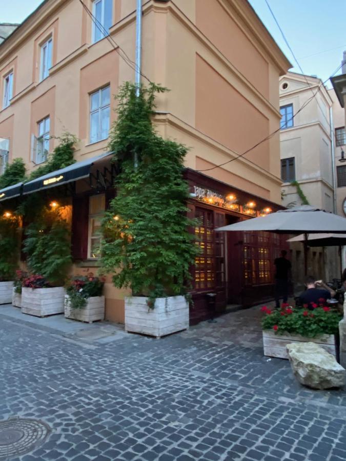 Апартаменти Королівські На Вулиці Лесі Українки 19 Lviv Dış mekan fotoğraf
