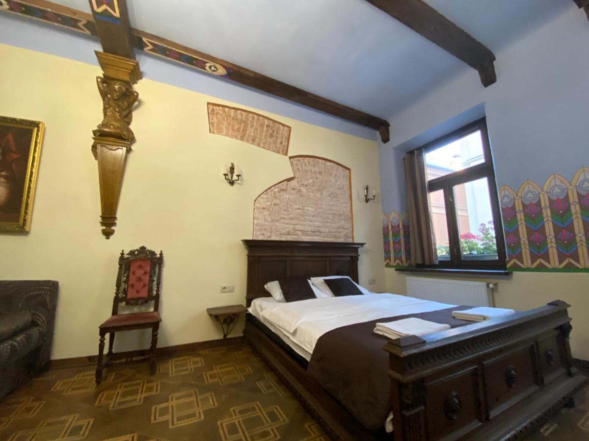 Апартаменти Королівські На Вулиці Лесі Українки 19 Lviv Dış mekan fotoğraf