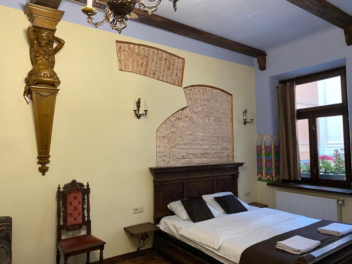 Апартаменти Королівські На Вулиці Лесі Українки 19 Lviv Dış mekan fotoğraf